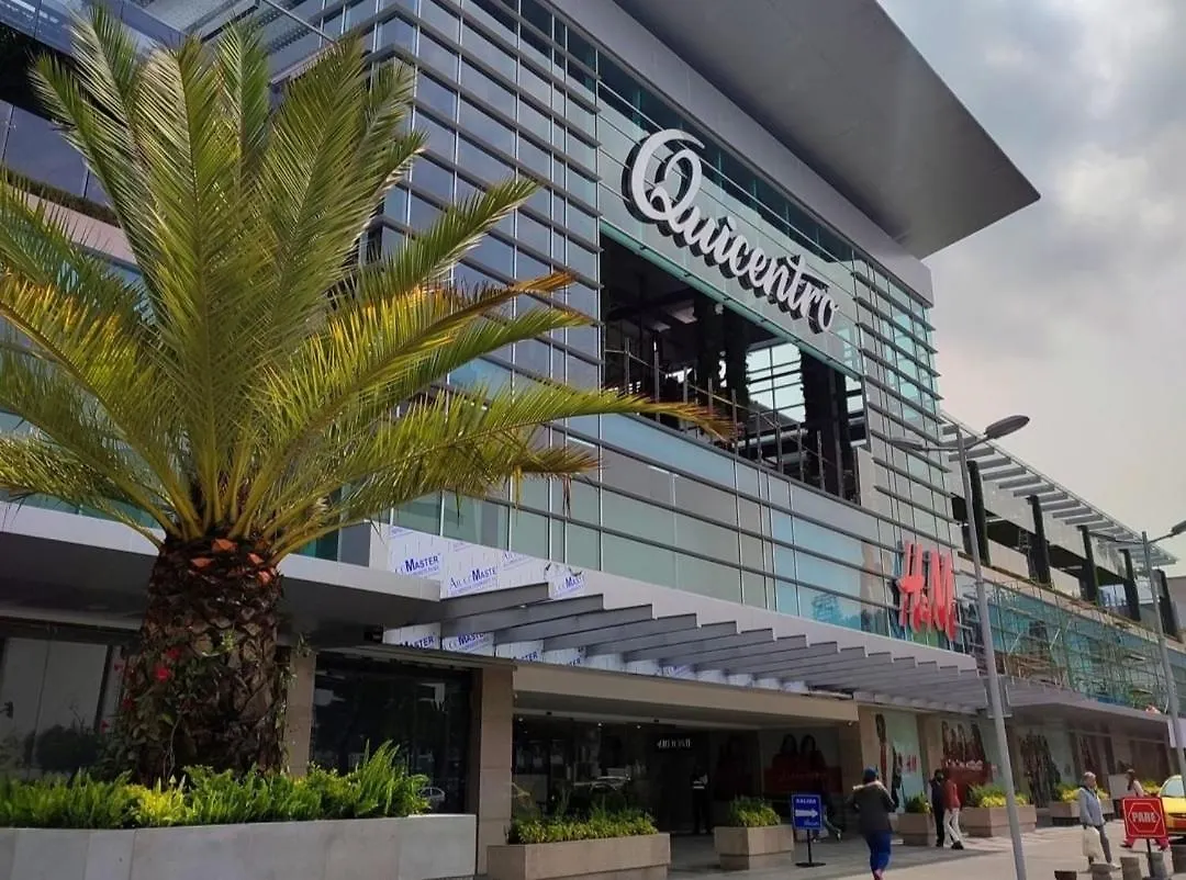 Apartment Suite Frente Al Quicentro Shopping Vista Frontal Piso Alto Diagonal Al Hotel Sheraton Quito