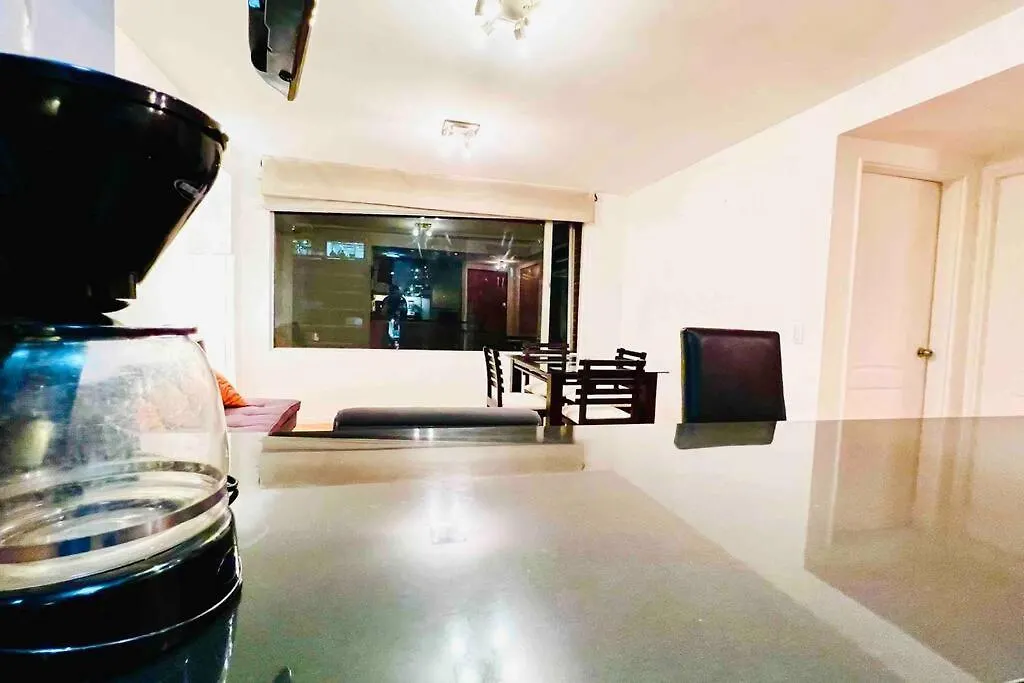 Suite Frente Al Quicentro Shopping Vista Frontal Piso Alto Diagonal Al Hotel Sheraton Quito Apartment