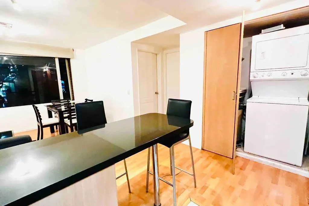 Suite Frente Al Quicentro Shopping Vista Frontal Piso Alto Diagonal Al Hotel Sheraton Quito 0*,  Ecuador