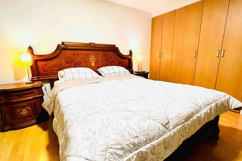 Suite Frente Al Quicentro Shopping Vista Frontal Piso Alto Diagonal Al Hotel Sheraton Quito